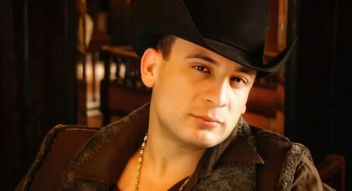 Valentin Elizalde anuncia gira en holograma y música inédita