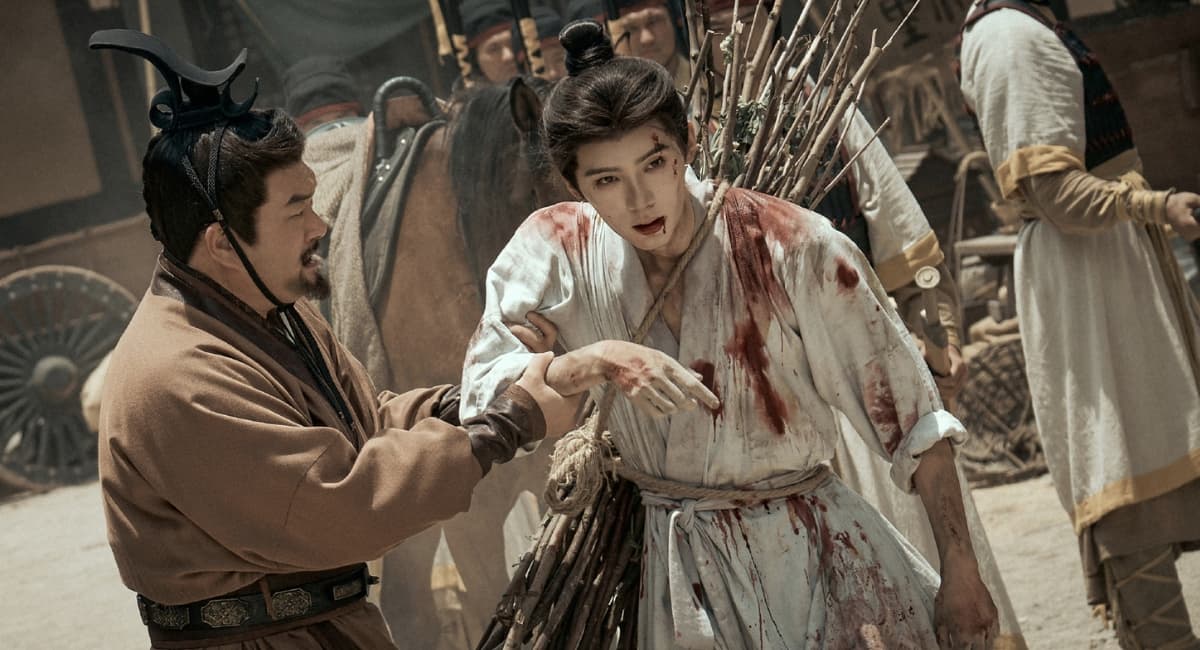 reparto c-drama 'De las cenizas a la corona' en Netflix